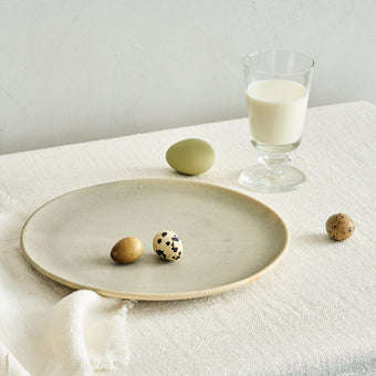  Classic Dinner Plate, Pebble Glaze