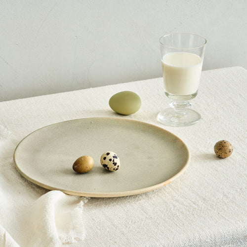 Janaki Larsen Classic Dinner Plate, Pebble Glaze