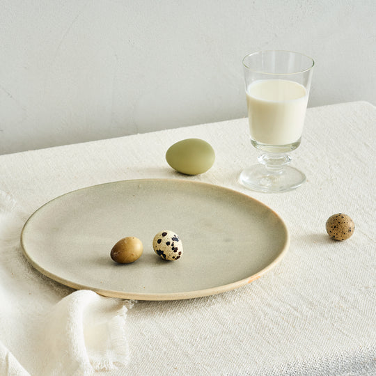 Janaki Larsen Classic Dinner Plate, Pebble Glaze