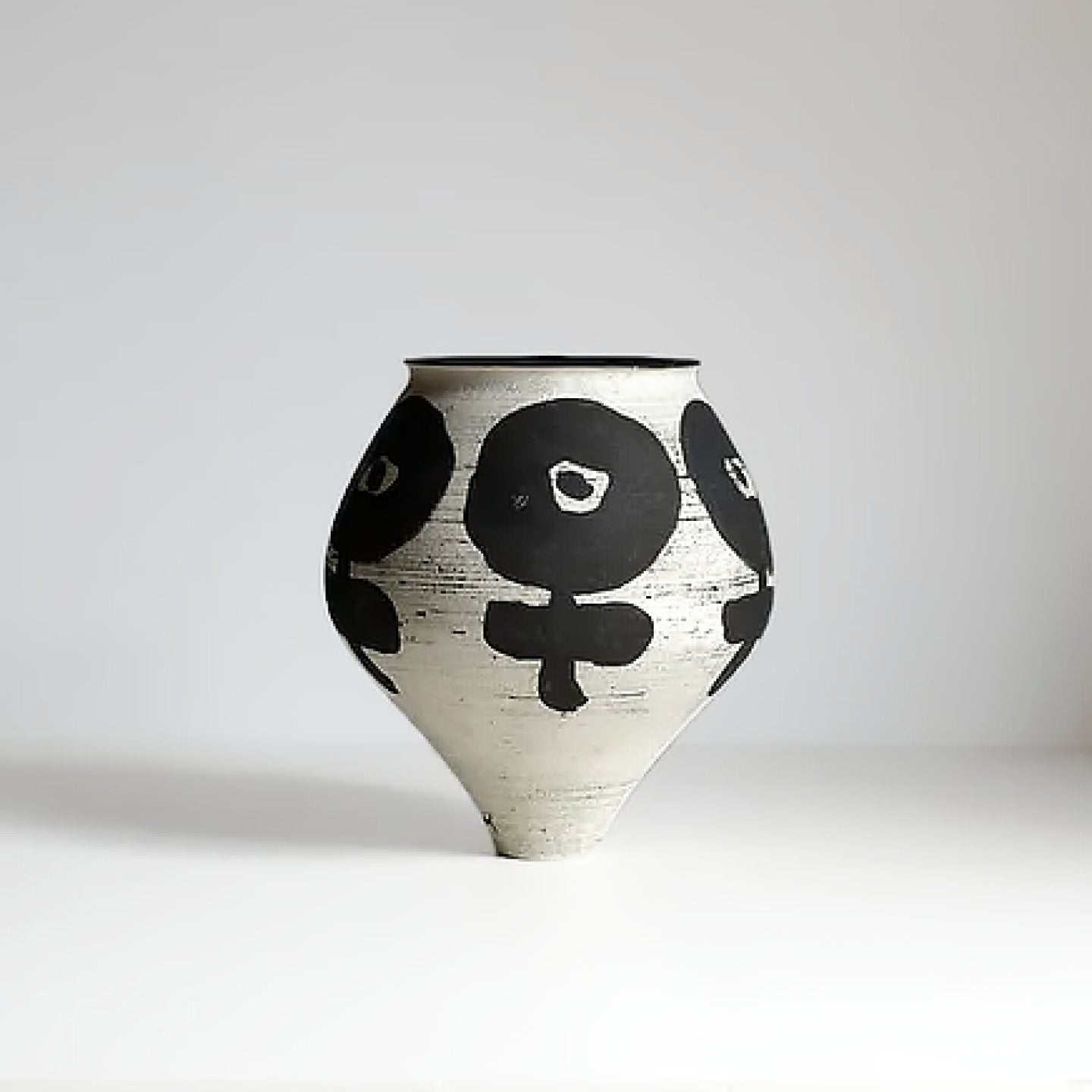 Kansai Noguchi Vase No. 12