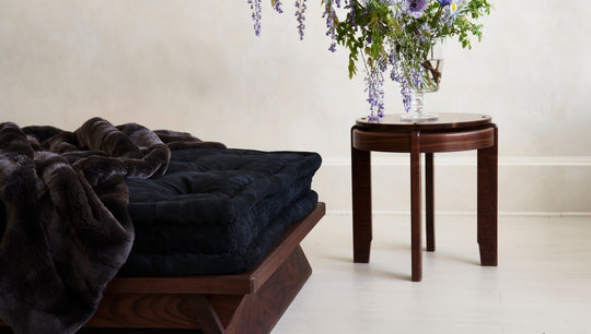 Kant Roundsides Table