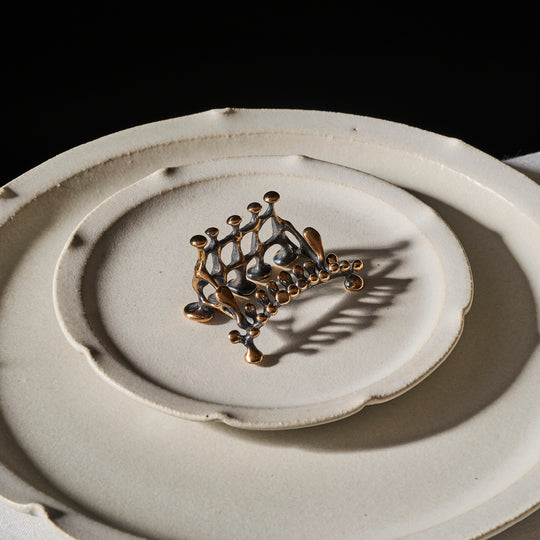 Ron Boyd Grapevine Place Card Holder in Cast Bronze