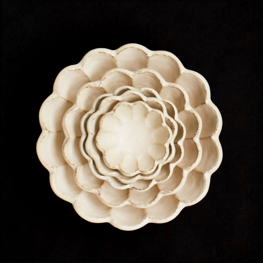 Rinka Bowl in White - 27 cm