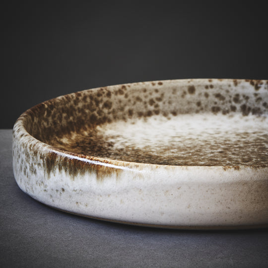 KH Wurtz Medium Rimmed Plate